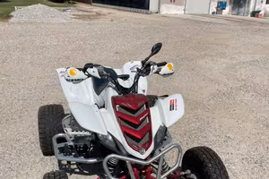 Yamaha raptor 660