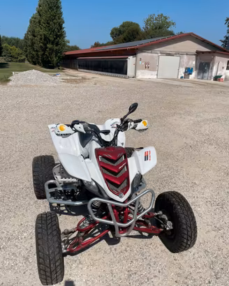 Yamaha raptor 660