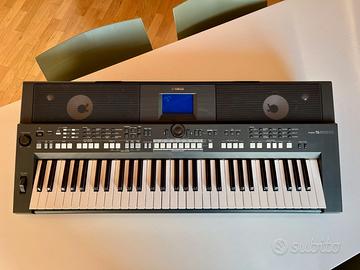 Tastiera Yamaha PSR S650 (solo cuffie o casse)