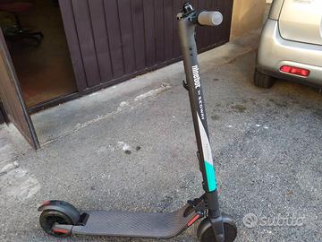 Ninebot Segway Monopattino Elettrico Mercedes Prezzo Mercedes-Benz