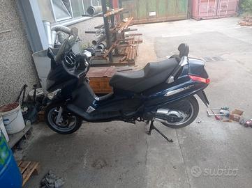 Piaggio X8 400 - 2010