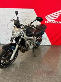 Yamaha FZ6