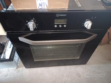 Forno Indesit  Ferrara