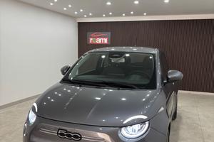 Fiat 500 500e Berlina 42 kWh La Prima
