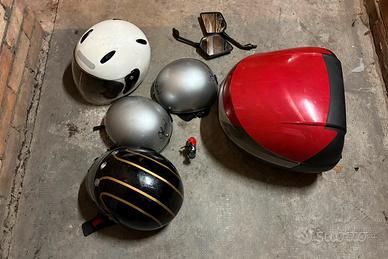 Lotto accessori scooter/moto