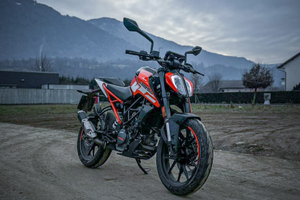 Ktm duke 125