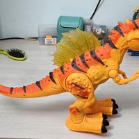 Dinosauro interattivo