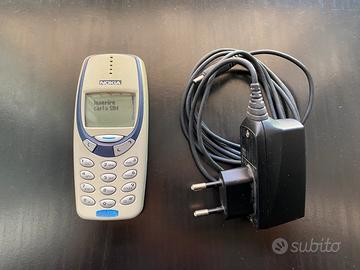 Nokia 3330 funzionante con batteria e alimentatore