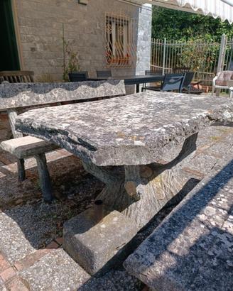 Tavolo cemento da giardino completo di due panche