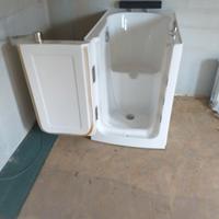 Vasca verticale da bagno per anziani e disabili