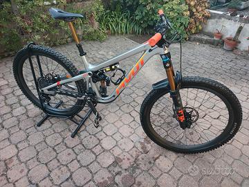 Pivot firebird 2025
