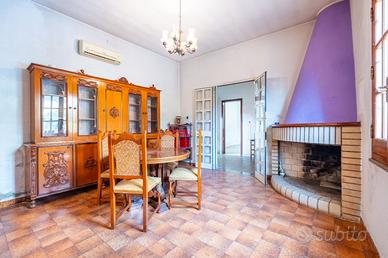 Casa indipendente con cortile privato