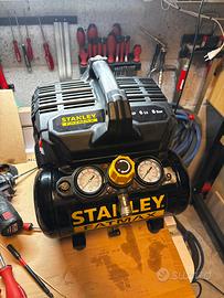 Compressore Stanley super silent 6 litri, 8 bar