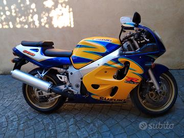 Suzuki GSX-R Srad 600 Corona Alstare