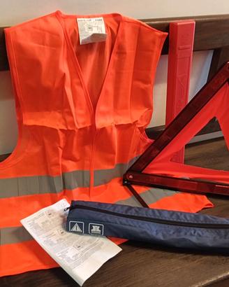 Kit sicurezza auto: gilet e triangolo