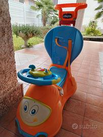 Macchinina cavalcabile