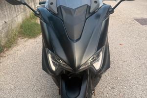 TMax 560