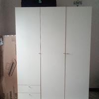 IKEA Armadio a 3 ante con 2 cassetti