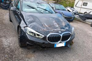 bmw 118d  incidentata anche a pezzi 