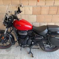 Moto Royal Enfield Meteor 350 cc fireball rossa 22