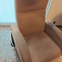 poltrona reclinabile elettrica 