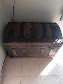 Baule porta biancheria inizio '900