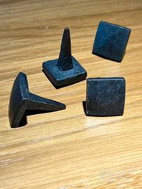 Chiodi in ferro battuto forgiati a mano