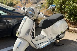 Vespa 310 gts super tech