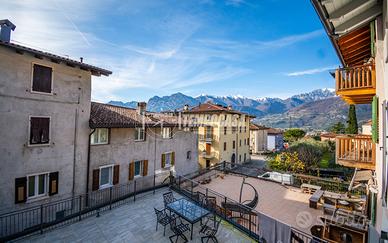 Bilocale completamente ristrutturato con cantina e