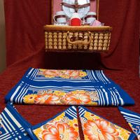 Bauletto da picnic vintage di vimini con accessori
