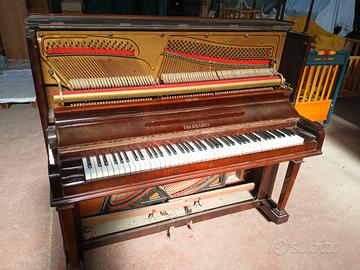 pianoforte a muro EBERHARDT