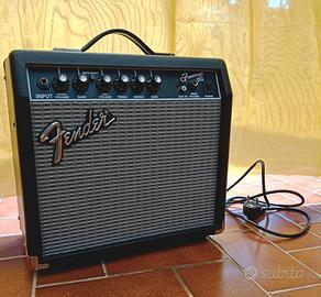 Amplificatore Fender 15g Frontman
