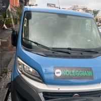 Noleggio furgone 9 posti