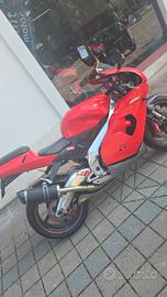 Aprilia rsv1000