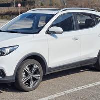 Mg ZS Ev - Suv elettrico con ruota di scorta