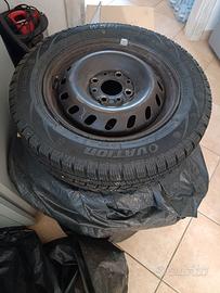 pneumatici con cerchi per fiat 600