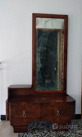 Mobiletto vintage: toilette/pettiniera