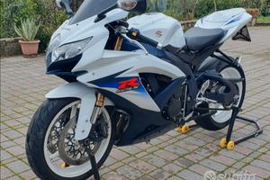 SUZUKI GSX-R 600 LO 