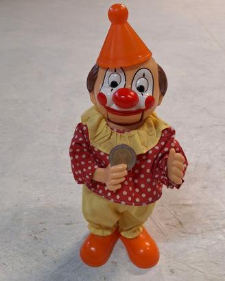 Salvadanaio vintage in plastica dura