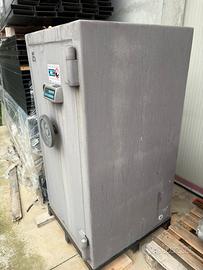 Cassaforte professionale da pavimento