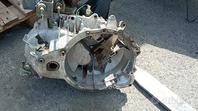 CAMBIO FIAT DUCATO 2,5 TD CODICE 20KM65 ANNO 2002 