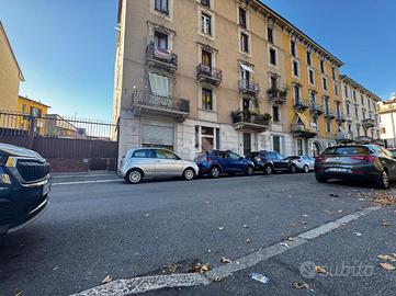 2 LOCALI A MILANO