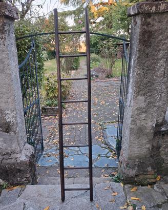 scala in legno 