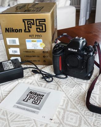 NIkon  F5 PRO - Kit completo con MS-30 + MH-30