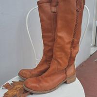 Stivali tipo Camperos in pelle nr 38