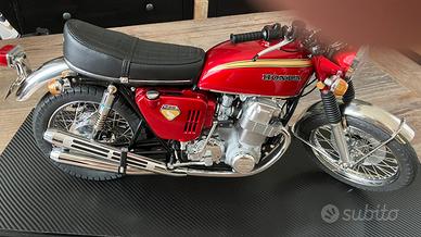 Modellino moto Honda CB750 Four