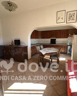 Villetta a schiera di 225 m² con 4 locali a Santa 