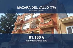 Immobile in asta di 175 m² con più di 5 locali a M