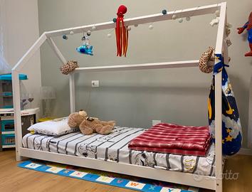 Letto Montessori design a casetta