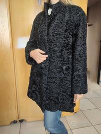 Pelliccia in astrakan nero – modello artigianale